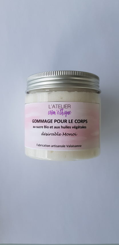 Gommage pour le corps au monoï
