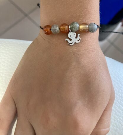 Ateliers anniversaires d’enfants - Fabrication d'un bracelet de lithothérapie – Image 10